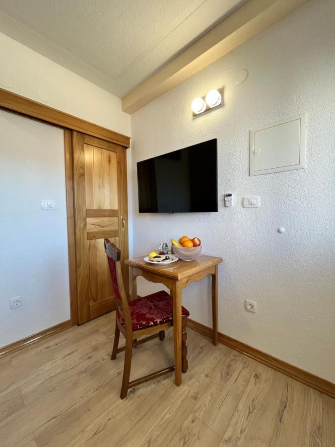Mountain View Rooms Zadvarje Exterior foto